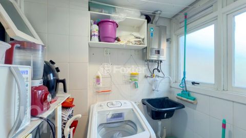 Image 10 - 884135