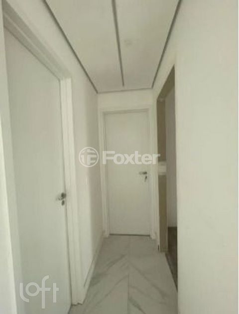 Image 7 - 884149