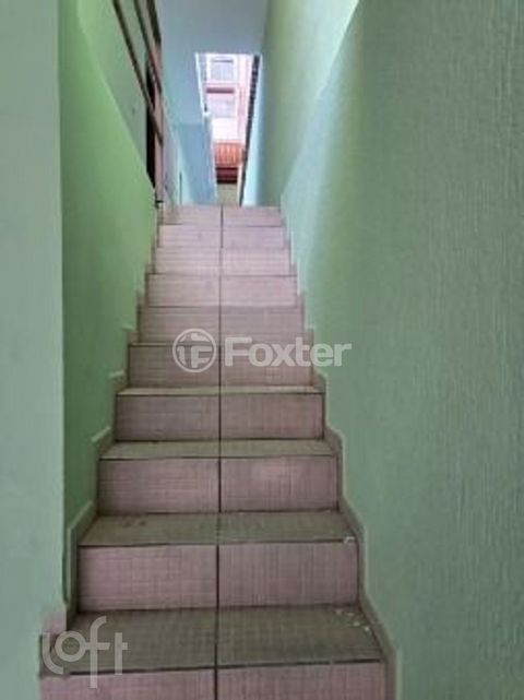 Image 8 - 884153