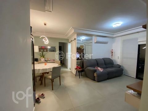 Image 7 - 884166