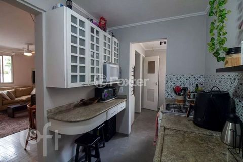 Image 9 - 884169