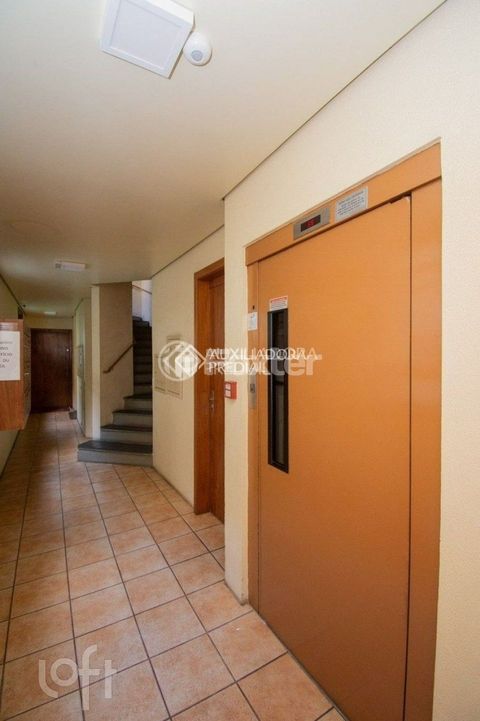 Image 3 - 884173