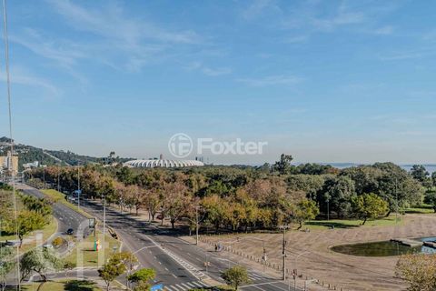 Image 14 - 884195