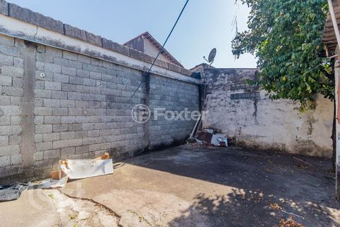 Image 17 - 884206