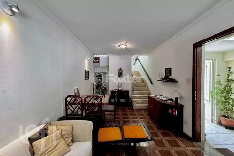 Image 3 - 884216