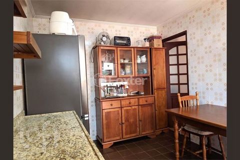 Image 7 - 884218