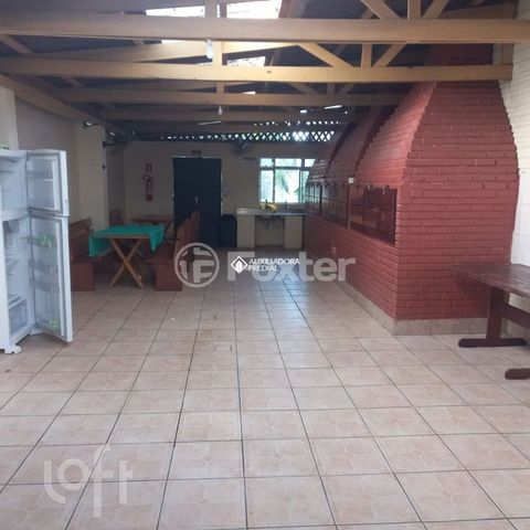 Image 4 - 884219