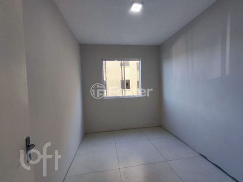 Image 7 - 884221