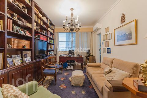 Image 10 - 884232