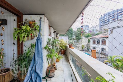Image 4 - 884255