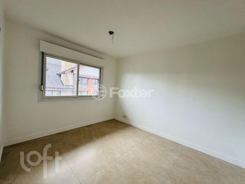 Image 7 - 884259