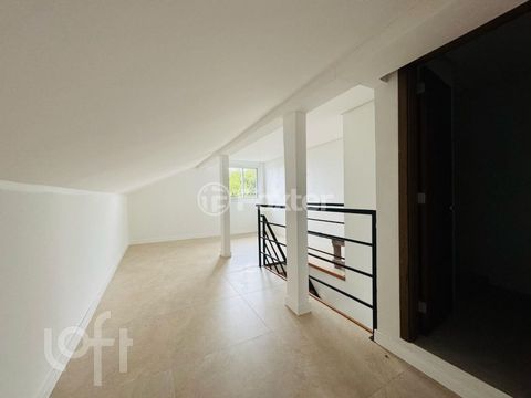 Image 6 - 884263