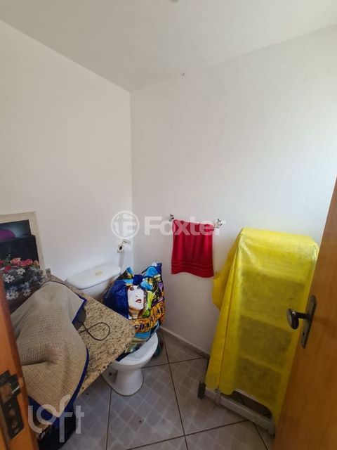 Image 7 - 884281