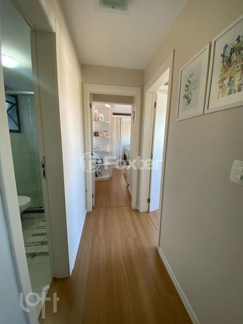 Image 10 - 884282