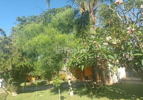 Image 3 - 884345