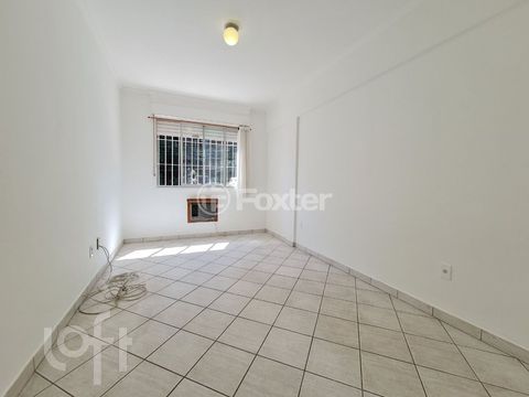 Image 7 - 884356