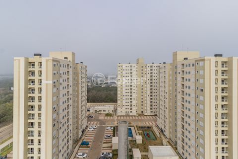 Image 4 - 884360