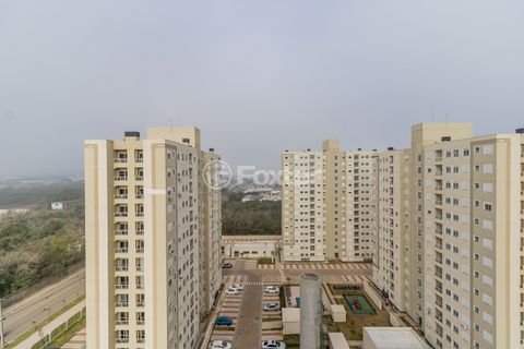 Image 14 - 884360