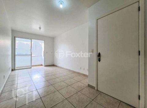 Image 7 - 884373