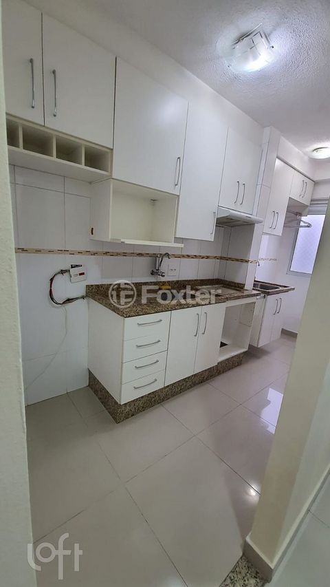 Image 3 - 884386