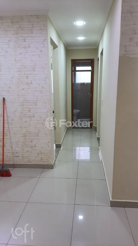 Image 7 - 884386