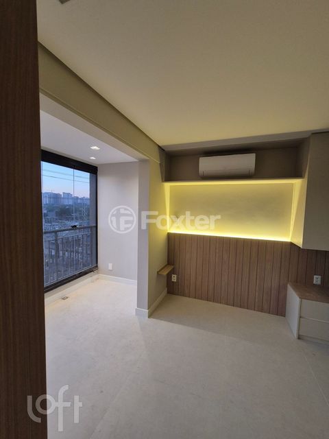 Image 2 - 884409