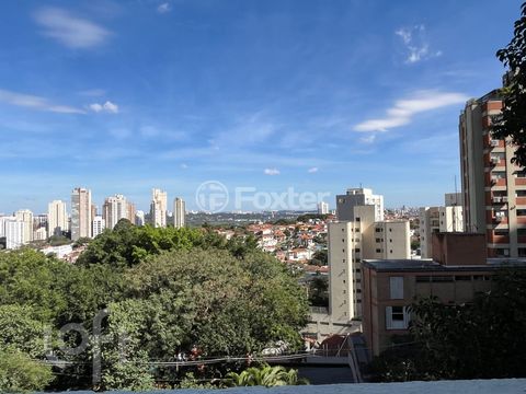 Image 9 - 884438