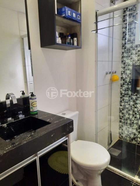 Image 7 - 884440