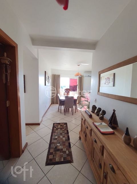 Image 4 - 884443