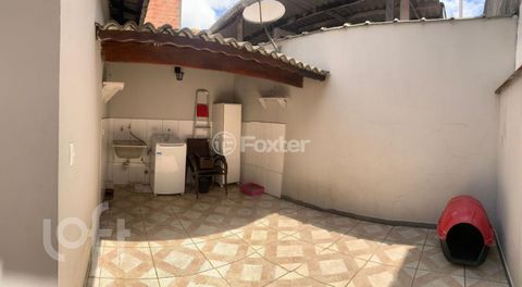 Image 3 - 884467
