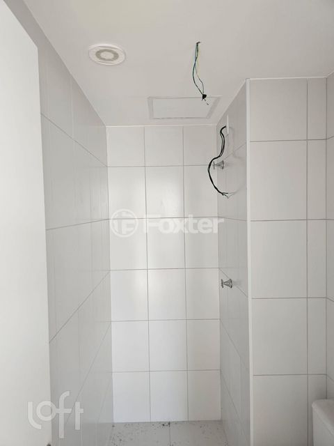 Image 4 - 884470