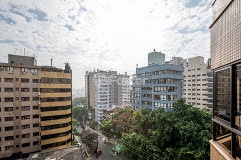 Image 11 - 884485