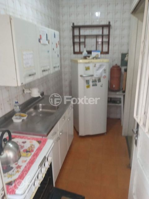 Image 5 - 884509