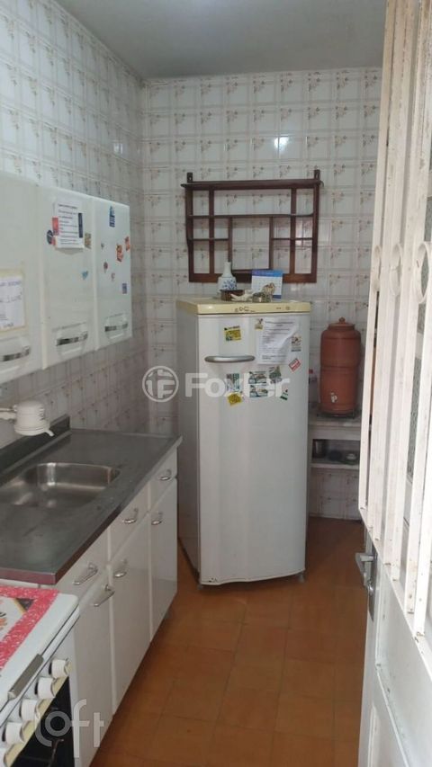 Image 7 - 884509