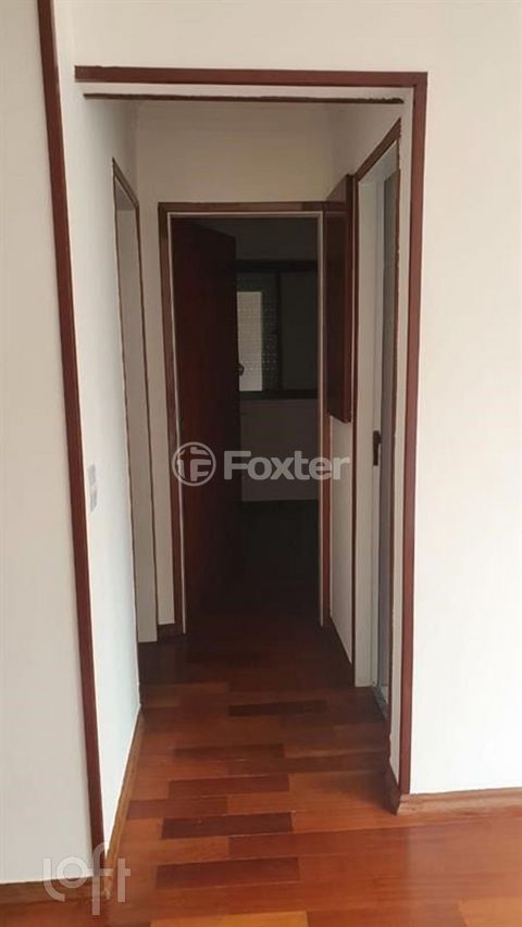 Image 7 - 884514