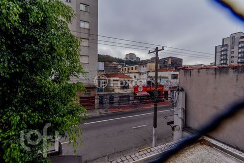 Image 7 - 884514