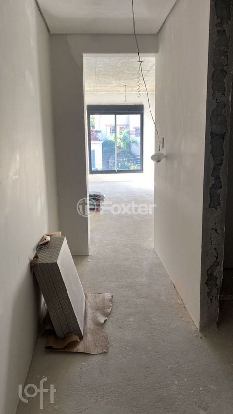 Image 8 - 884515