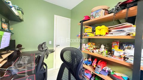 Image 9 - 884517