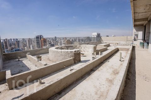Image 4 - 884518