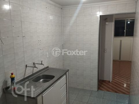 Image 7 - 884525