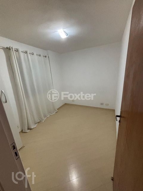 Image 7 - 884527