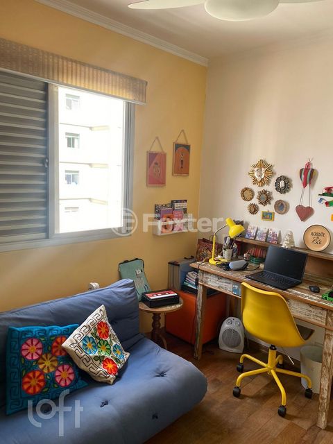 Image 3 - 884531