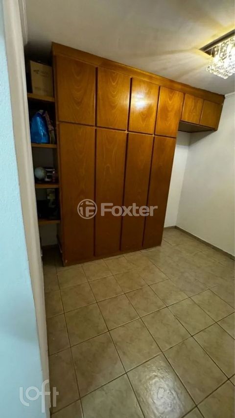 Image 7 - 884536
