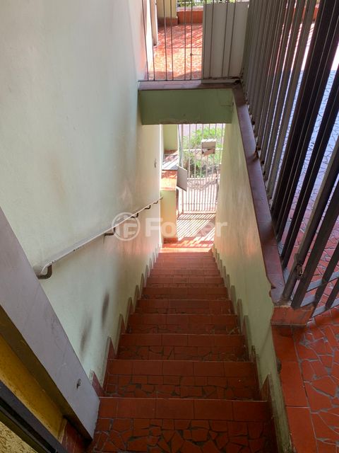 Image 15 - 884582