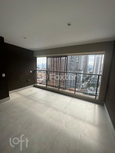 Image 6 - 884658