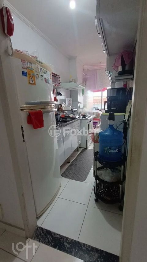 Image 1 - 884662