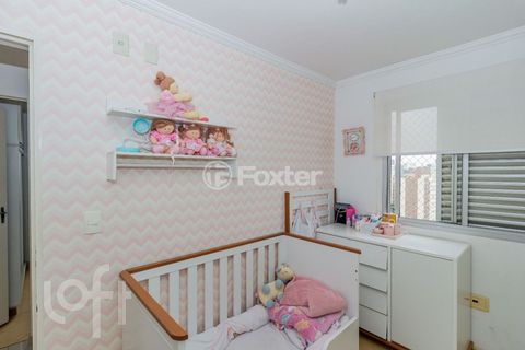 Image 9 - 884667