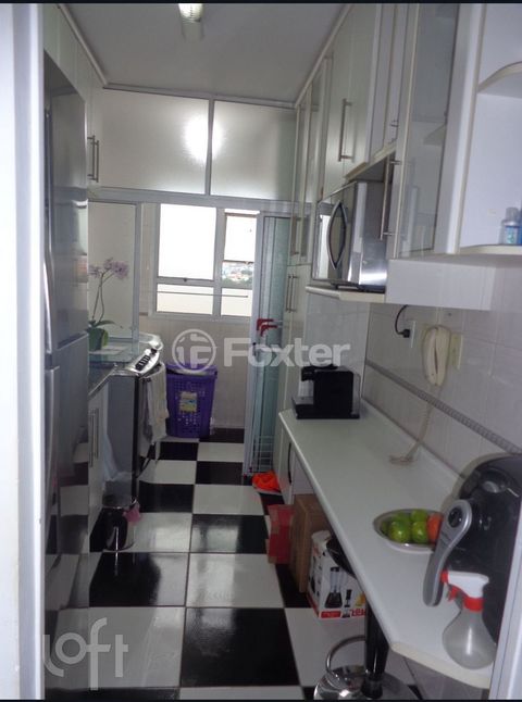 Image 7 - 884667