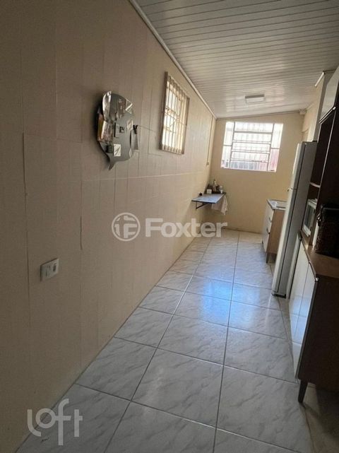 Image 7 - 884671