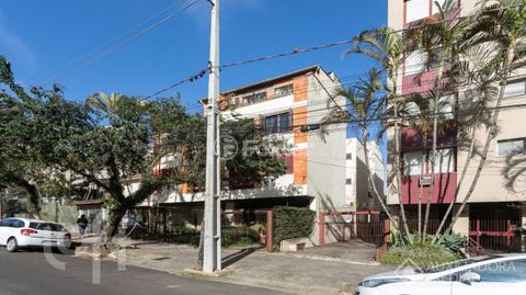 Image 3 - 884674